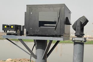 带雨刮器3万流明大功率空调投影机防护箱、成功用于西安奥运会